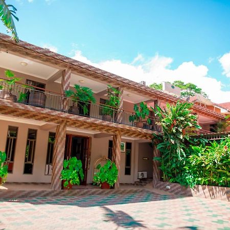 Lush Garden Business Hotel Arusha Dış mekan fotoğraf