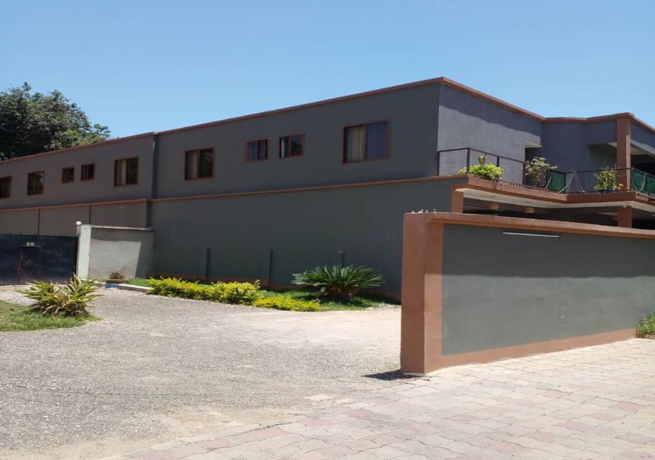 Lush Garden Business Hotel Arusha Dış mekan fotoğraf